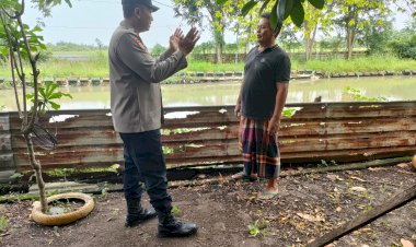 Bhabinkamtibmas-Pademonegoro-Polsek-Sukodono-bersama-Warga-Tinjau-Kolam-untuk-Budidaya-Ikan-Dukung-Program-Ketahanan-Pangan