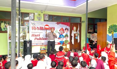 POLANTAS-MENYAPA-ANAK-ANAK-PG–RA–TK-AL-AMIN,-KENALKAN-PROFESI-POLRI-DENGAN-CARA-MENYENANGKAN
