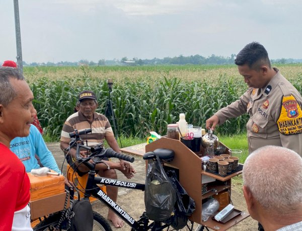 Bhabinkamtibmas Balongbendo Ngopi Bareng Petani, Dukung Ketahanan Pangan Nasional