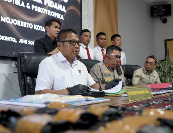 Polres Mojokerto Kota Ungkap Narkoba Temukan 330 Catride Vape Berisi Etomidate