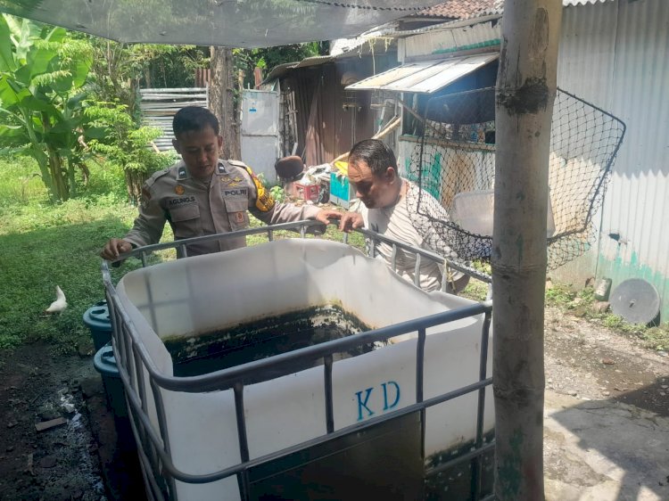 Upaya Ketahanan Pangan, Bhabinkamtibmas Apresiasi Warga Desa Wonokalang Manfaatkan Lahan Kosong untuk Budidaya Lele
