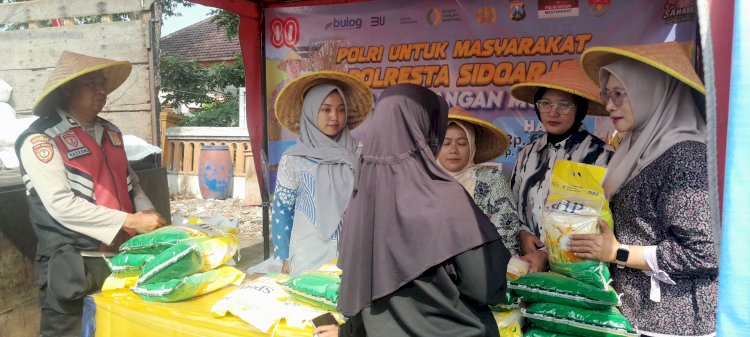Harga Miring, Kualitas Terjamin! Beras Murah SPHP Diserbu Warga Krian