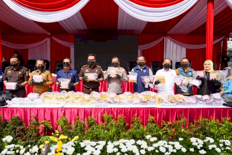 Polrestabes Surabaya Berhasil Sita Narkoba Senilai 127 Miliar Selamatkan 881 Ribu Jiwa