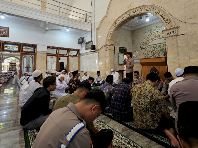 Polres Probolinggo Safari Jum'at Wujudkan Kemitraan yang Solid dan Lingkungan Kondusif