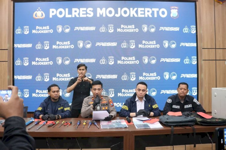 Polres Mojokerto Amankan 3 Tersangka Pencurian Brankas isi Rp.1,4 Miliar Milik Kampus UAC Pacet